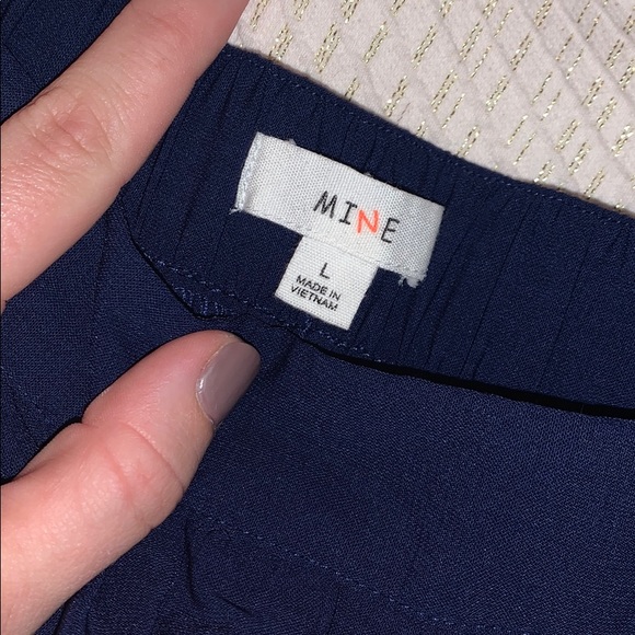 Shorts - Picture 3 of 3